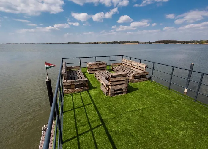 Panorama Uszohaz 1 Abádszalók